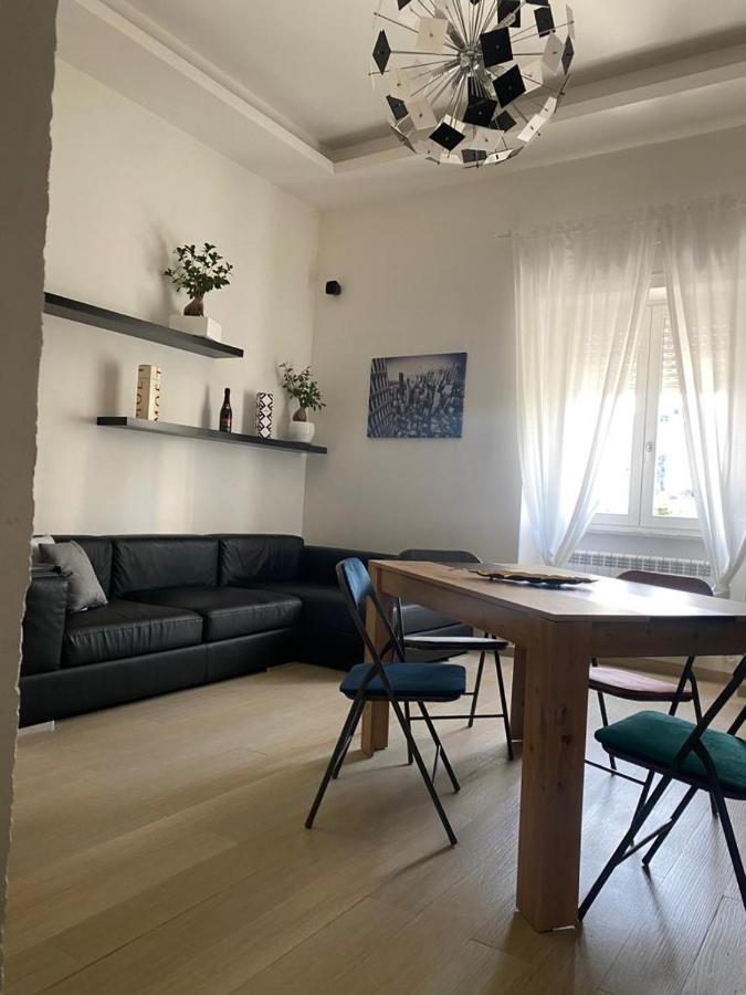 דירות נאפולי Casa Vacanza Pucchiell מראה חיצוני תמונה