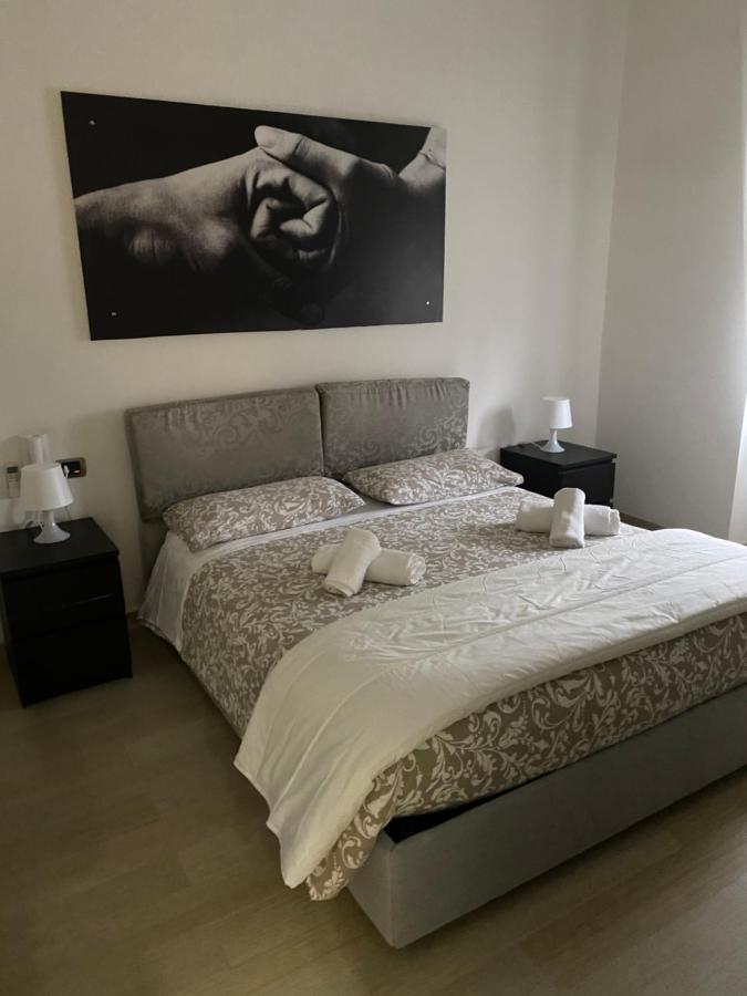 דירות נאפולי Casa Vacanza Pucchiell מראה חיצוני תמונה