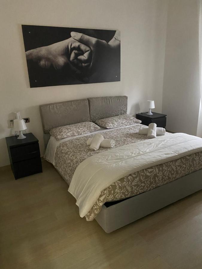 דירות נאפולי Casa Vacanza Pucchiell מראה חיצוני תמונה
